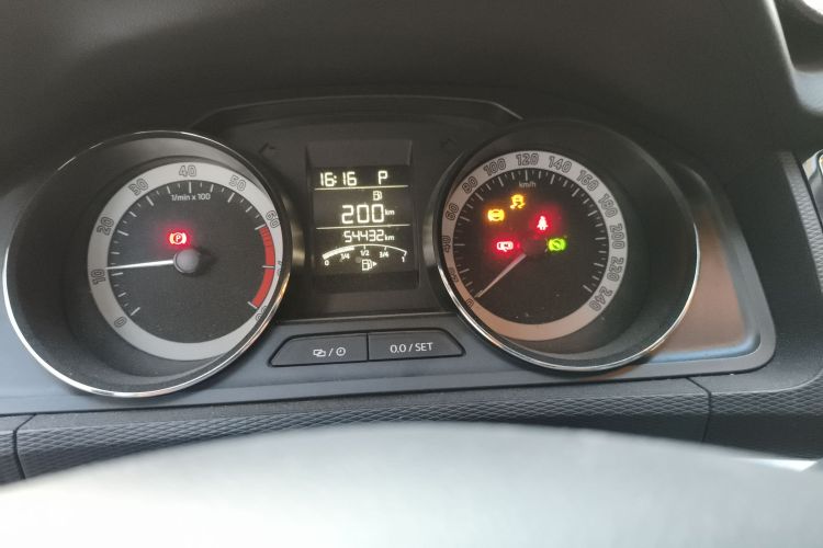 斯柯达 柯米克 2018款 1.5L 自动舒适版 国VI中控内饰14