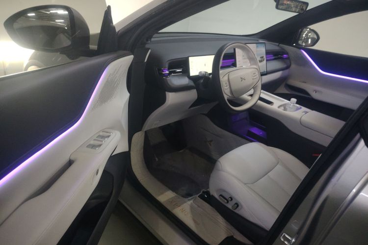 小鹏G6 2025款 625 长续航 Max 旗舰版中控内饰7003