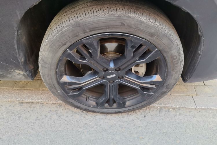 魏牌 VV7 2020款 2.0T 旗舰型车身外观10