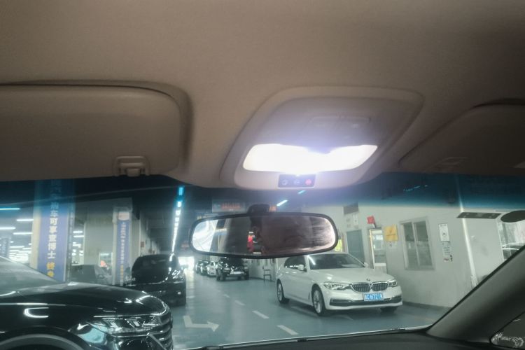 别克GL6 2021款 323T 轻混动互联豪华型中控内饰22