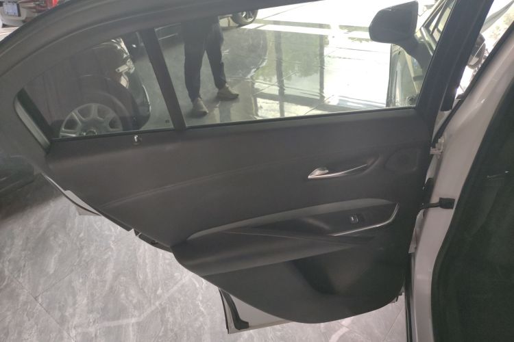 凯迪拉克XT4 2018款 28T 两驱领先型中控内饰7008