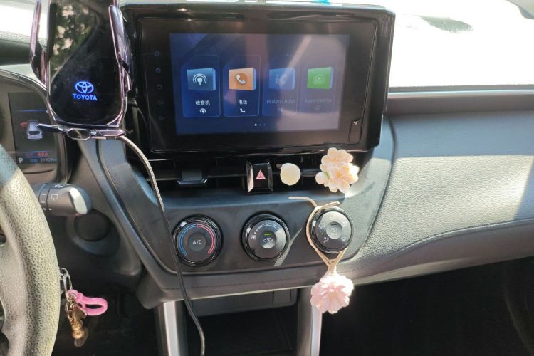 丰田 卡罗拉锐放 2022款 2.0L 先锋版中控内饰16