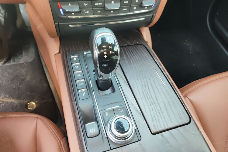 玛莎拉蒂 总裁 2018款 3.0T 标准版中控内饰18