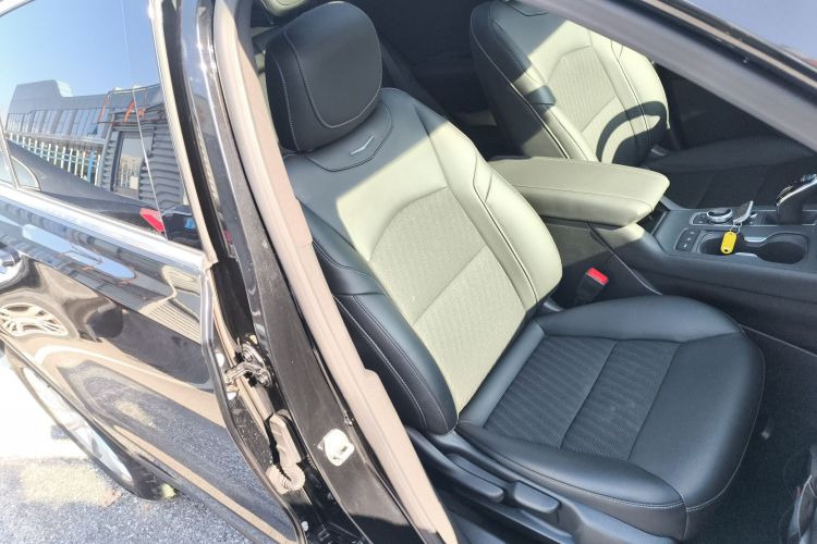 凯迪拉克XT4 2023款 28T 两驱风尚型局部细节41