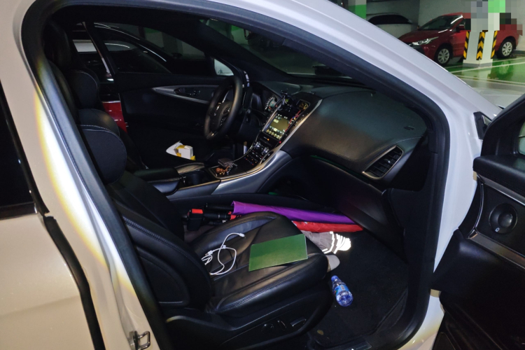 林肯MKX 2015款 2.0T 四驱尊雅版局部细节9005