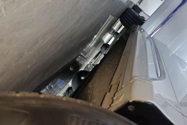 本田UR-V 2017款 370TURBO 两驱尊贵版 国V局部细节9001