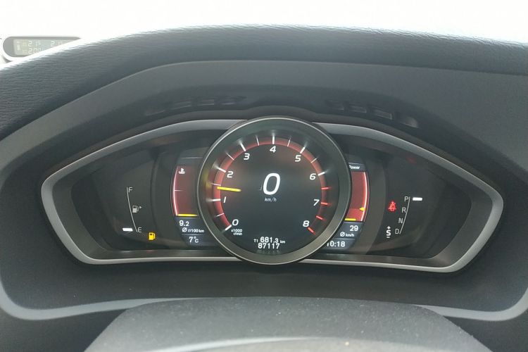 沃尔沃V40 2016款 T3 智逸版局部细节14