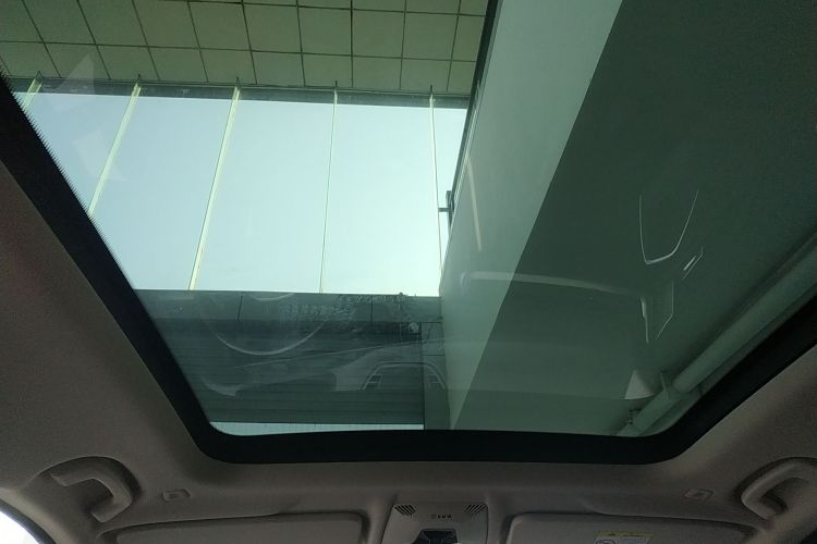 宝马iX1 2023款 xDrive30L X设计套装中控内饰22