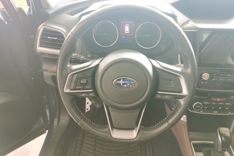 斯巴鲁 森林人 2019款 2.0i 智擎运动版中控内饰13