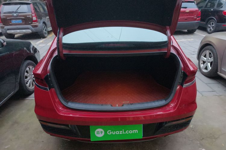 现代 菲斯塔 2019款 280TGDi 运动版 国V机舱底盘23