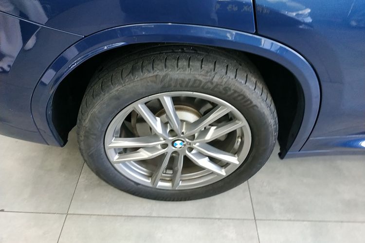 宝马X3 2020款  xDrive28i M运动套装车身外观6008