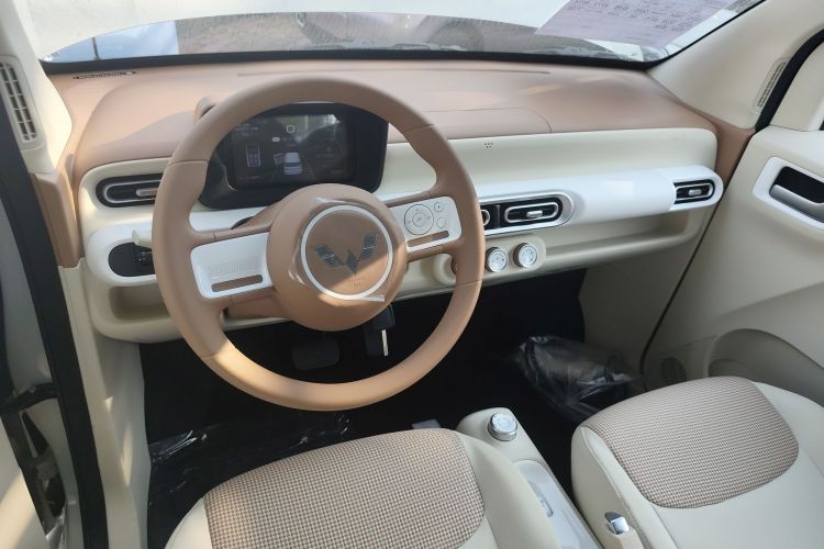 五菱汽车 宏光MINIEV 2024款 第三代 215km 青春版中控内饰12