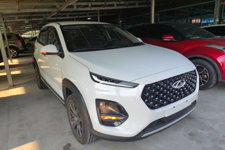 奇瑞 瑞虎3X 2024款 1.5L CVT卓越版车身外观3