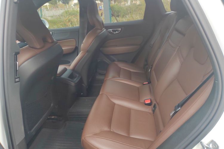 沃尔沃XC60 2021款 T5 四驱智远豪华版中控内饰7004