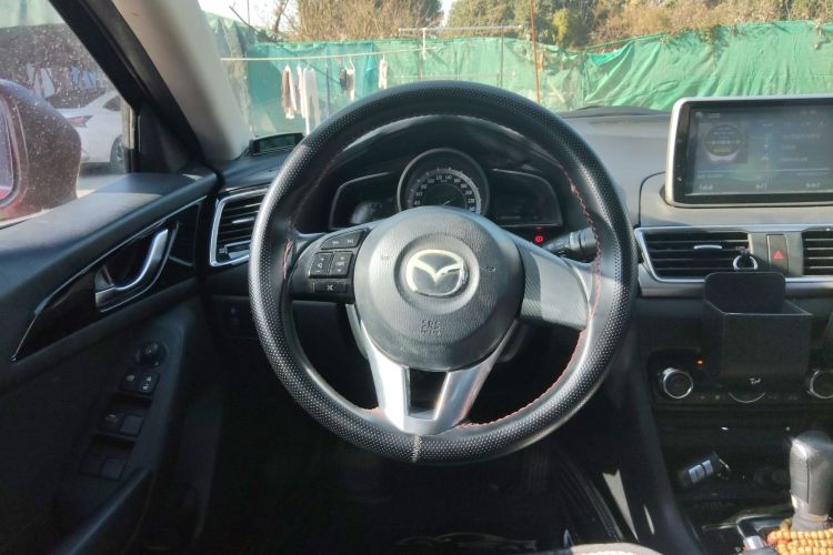 马自达3 昂克赛拉 2016款 三厢 1.5L 自动舒适型中控内饰13