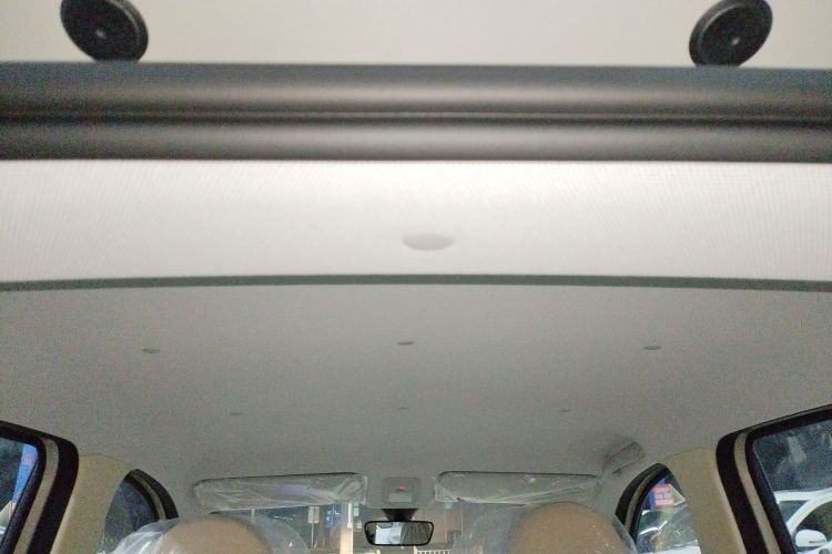 五菱汽车 宏光MINIEV 2025款 四门版 进阶款中控内饰22