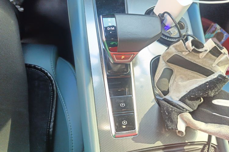 名爵 MG7 2023款 2.0T 自动猎美奢享版中控内饰18