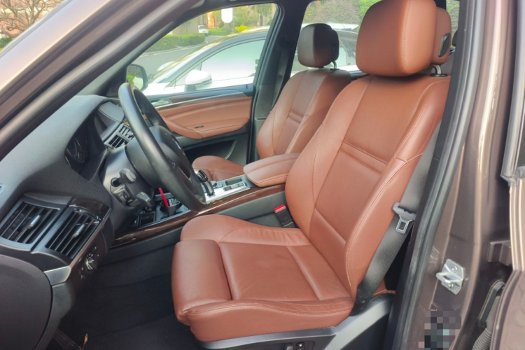 宝马X5(进口) 2013款 xDrive35i 臻享版局部细节19