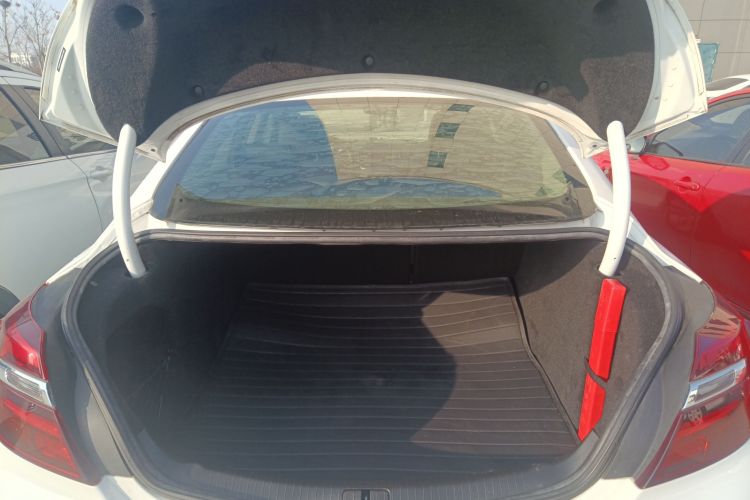 别克 君威 2015款 1.6T 领先技术型局部细节23