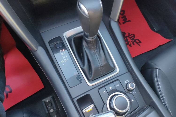 马自达CX-4 2018款 2.0L 自动两驱蓝天活力版 国V中控内饰18