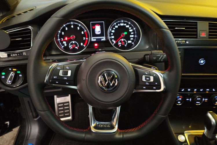 大众 高尔夫GTI 2016款 2.0TSI GTI中控内饰13