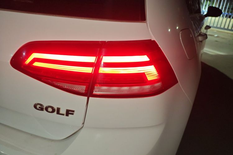 大众 高尔夫·纯电 2020款 驰车身外观6006