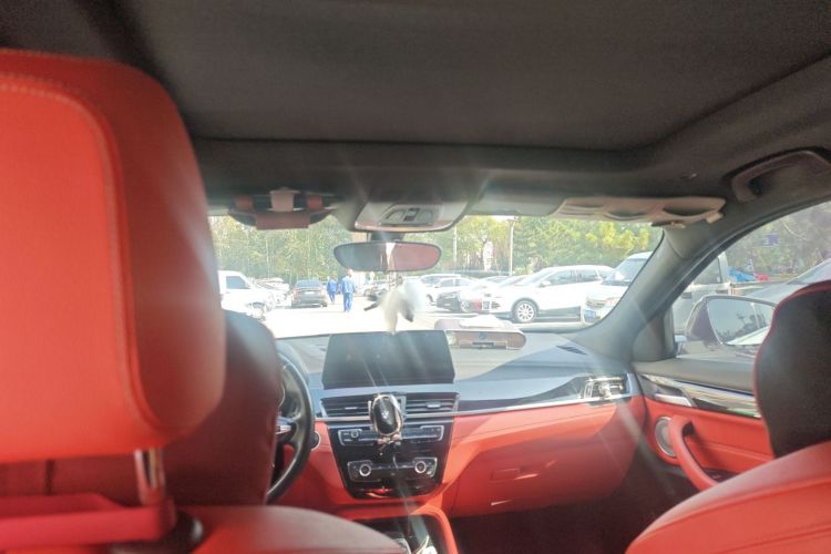 宝马X2 2021款 sDrive25i 领先型M越野套装中控内饰22