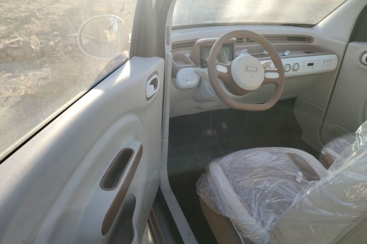 奔腾小马 2026款 222km 萌趣马 Plus中控内饰7003