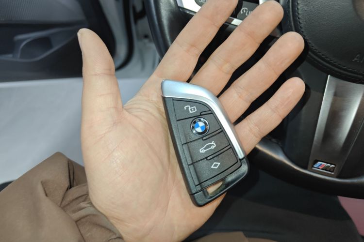 宝马3系 2021款 改款 325Li M运动套装中控内饰7001