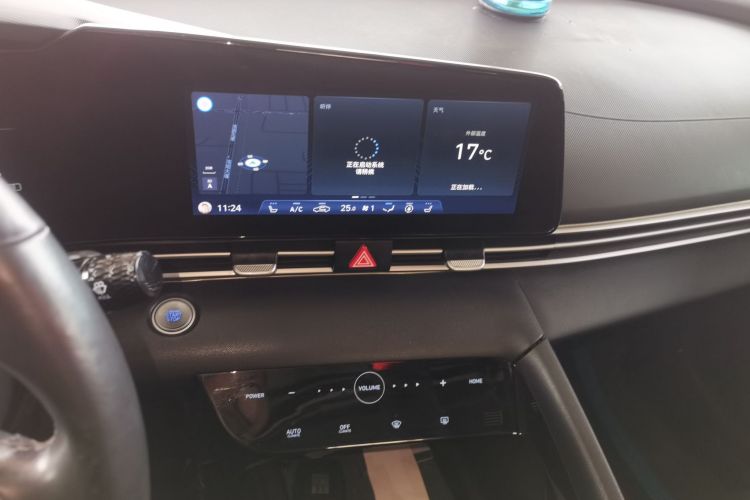 现代 伊兰特 2021款 1.5L CVT LUX尊贵版中控内饰16