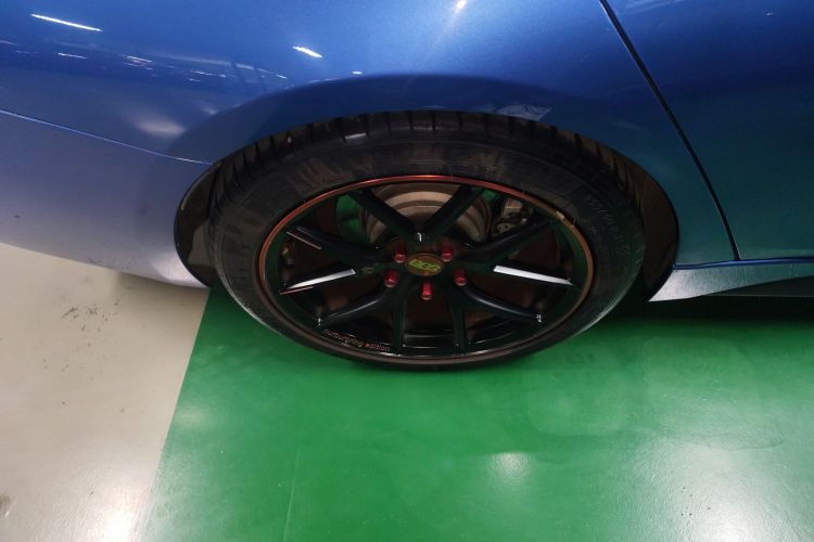 宝马3系 2018款 330Li M运动曜夜版车身外观6008