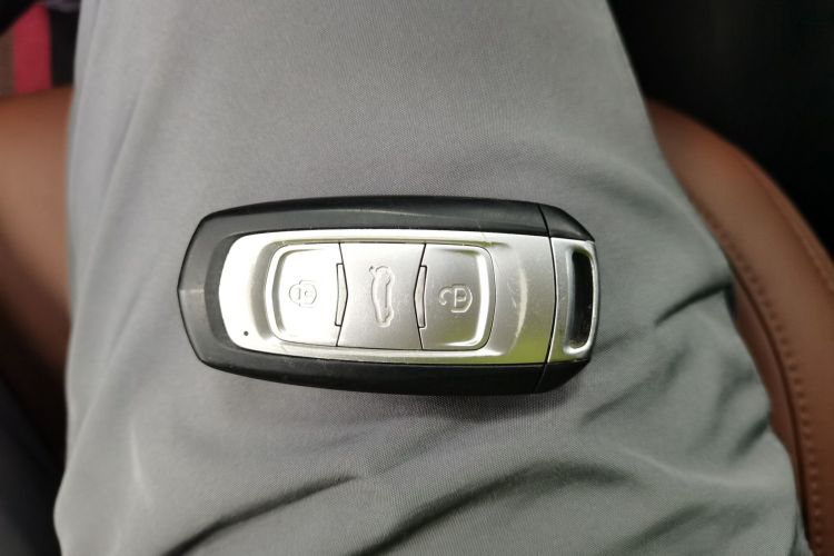 吉利汽车 博越 2021款 1.8TD DCT两驱亚运版中控内饰11