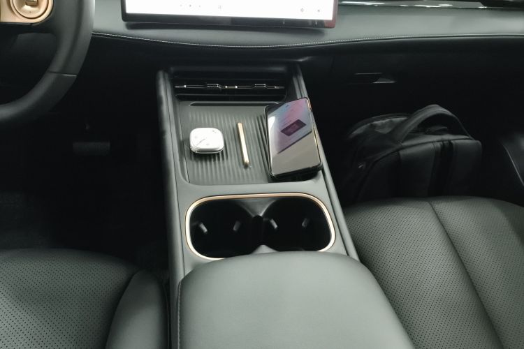 宝骏云海 2024款 600km 纯电版中控内饰18