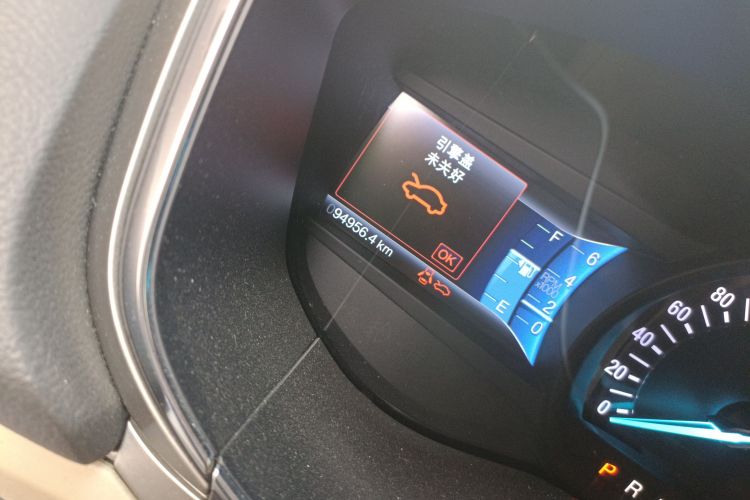 福特 蒙迪欧 2013款 2.0L GTDi200豪华型中控内饰15