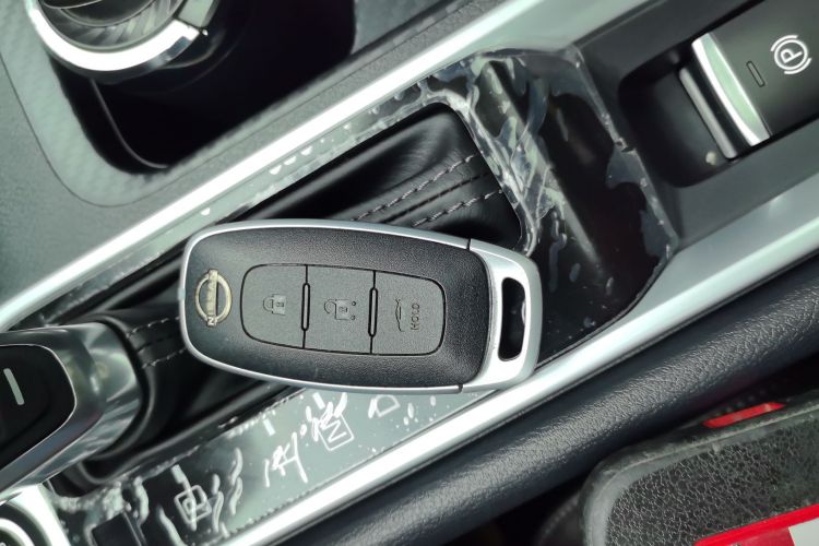 日产 轩逸 2023款 改款 1.6L CVT悦享版中控内饰7001