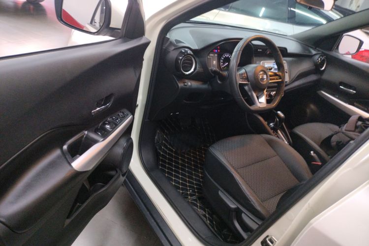 日产 劲客 2018款 1.5L CVT智联豪华版中控内饰20