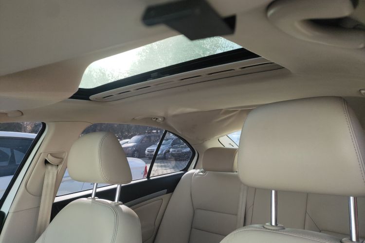 斯柯达 明锐 2015款 经典款 1.6L 自动逸杰版中控内饰22