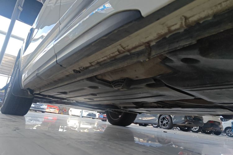 领克01 2018款 2.0T 两驱型+版局部细节9002