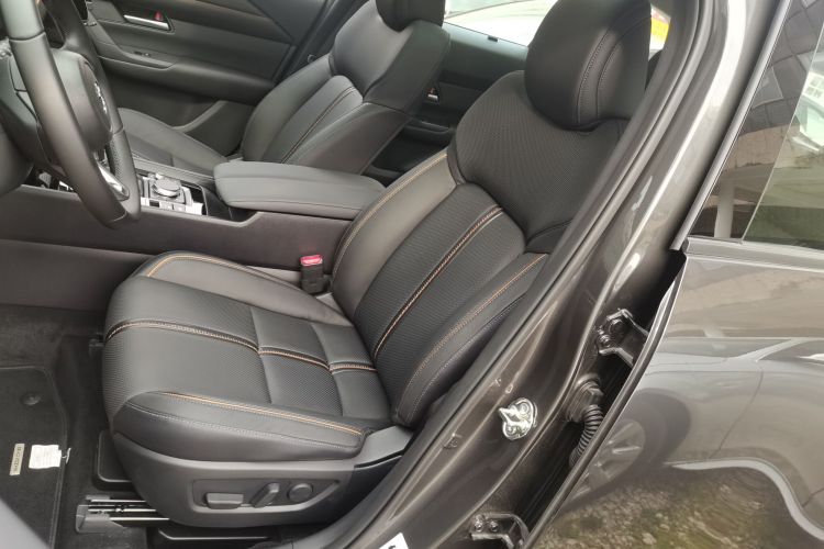 马自达CX-50行也 2023款 2.5L 智行版中控内饰19