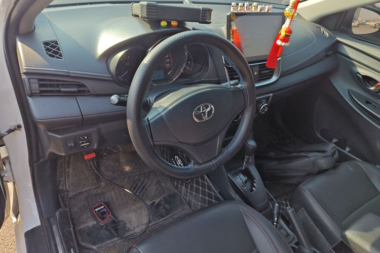 丰田 YARiS L 致炫 2021款 1.5L CVT领先版中控内饰12