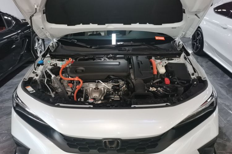本田 思域 2023款 HATCHBACK 2.0L e:HEV 极控版机舱底盘24