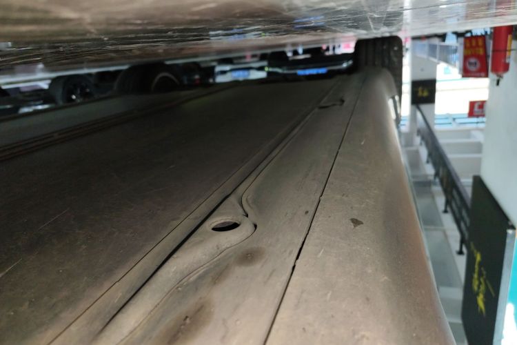 特斯拉 Model Y 2023款 长续航全轮驱动版局部细节9001