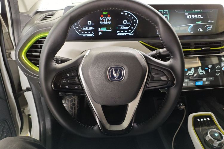 长安欧尚 奔奔E-Star 2021款 国民版 心悦版（快充版）磷酸铁锂（31.18kWh）中控内饰13