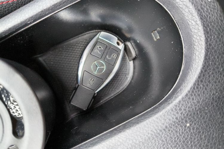 奔驰CLA 2017款 CLA 220 4MATIC中控内饰11