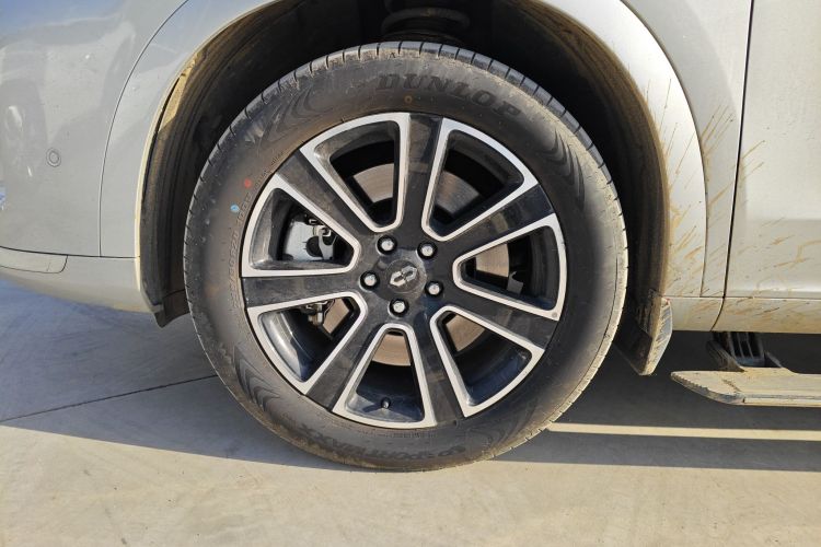 鸿蒙智行 问界M7 2024款 1.5T 智驾四驱Ultra版 6座车身外观6007