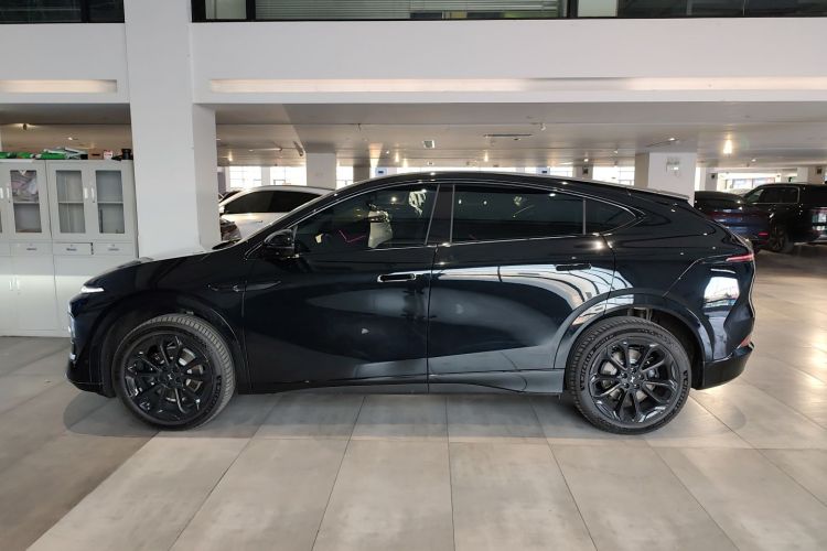 小鹏G6 2025款 625 长续航 Max 旗舰版车身外观4