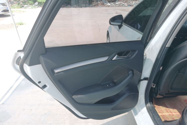 奥迪A3 2020款 改款 Sportback 35 TFSI 进取型 国VI中控内饰7008