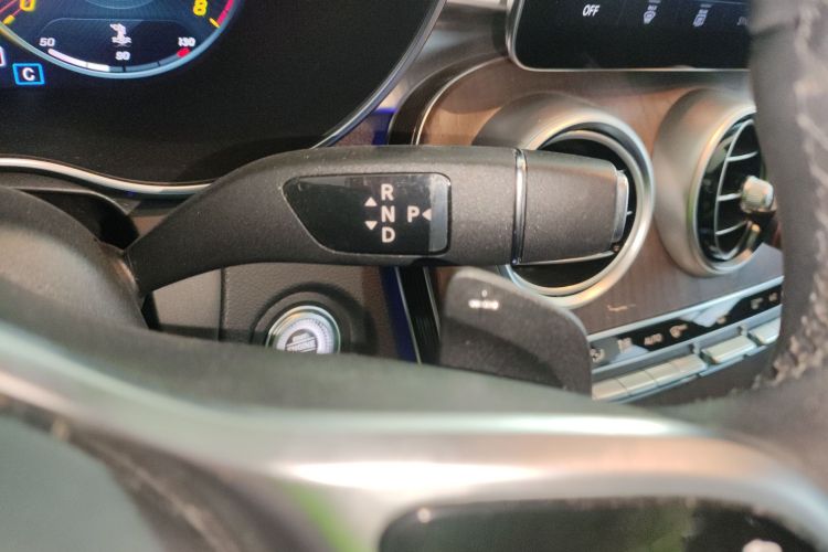 奔驰GLC 2022款 改款三 GLC 300 L 4MATIC 豪华型中控内饰18