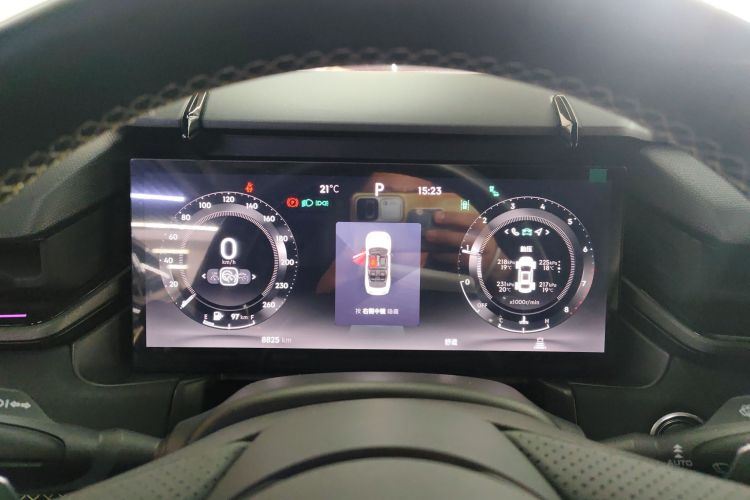 领克03 2023款 2.0TD DCT劲Pro中控内饰14