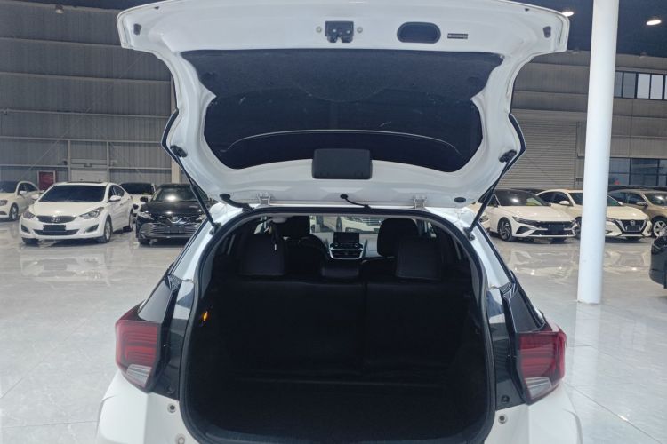 丰田 YARiS L 致炫 2022款 致炫X 1.5L CVT领先PLUS版机舱底盘23